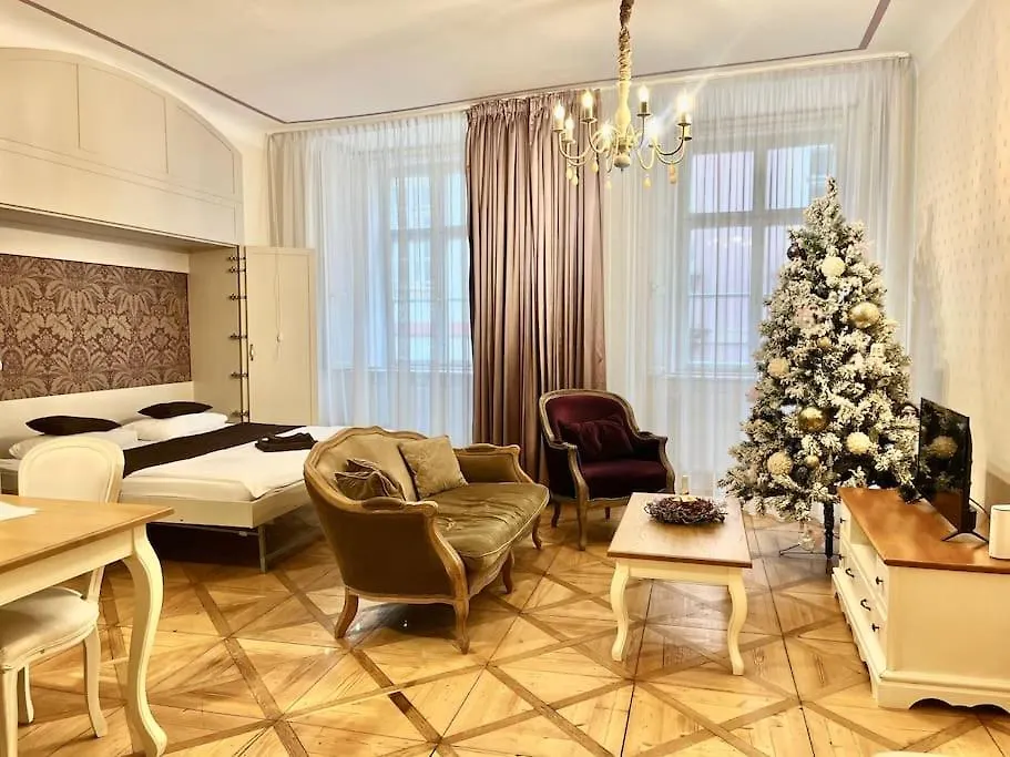 Extraordinary Prague Apartment의 연락처